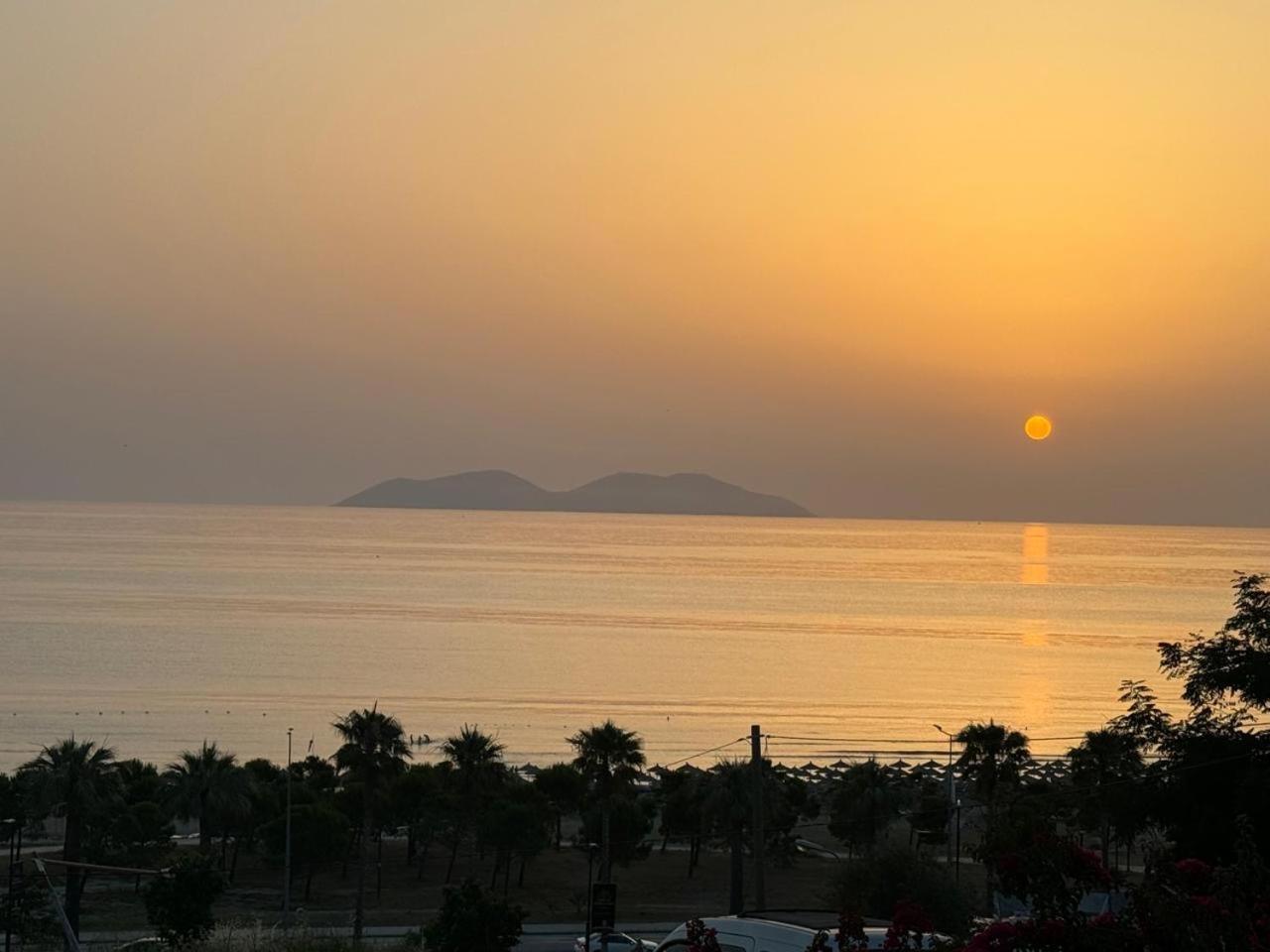 Voyage Villa فلورا المظهر الخارجي الصورة